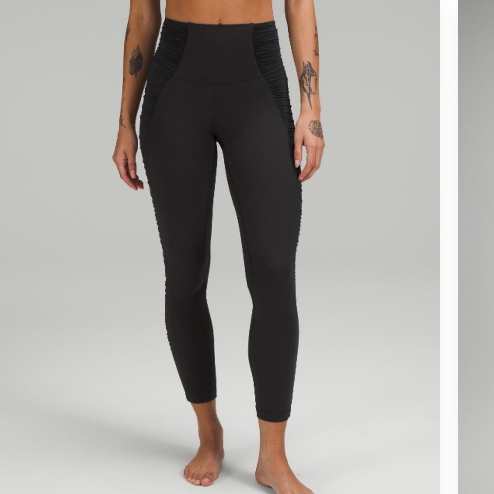 lululemon Align™ High-Rise Pant 25" Ruched size 6 black